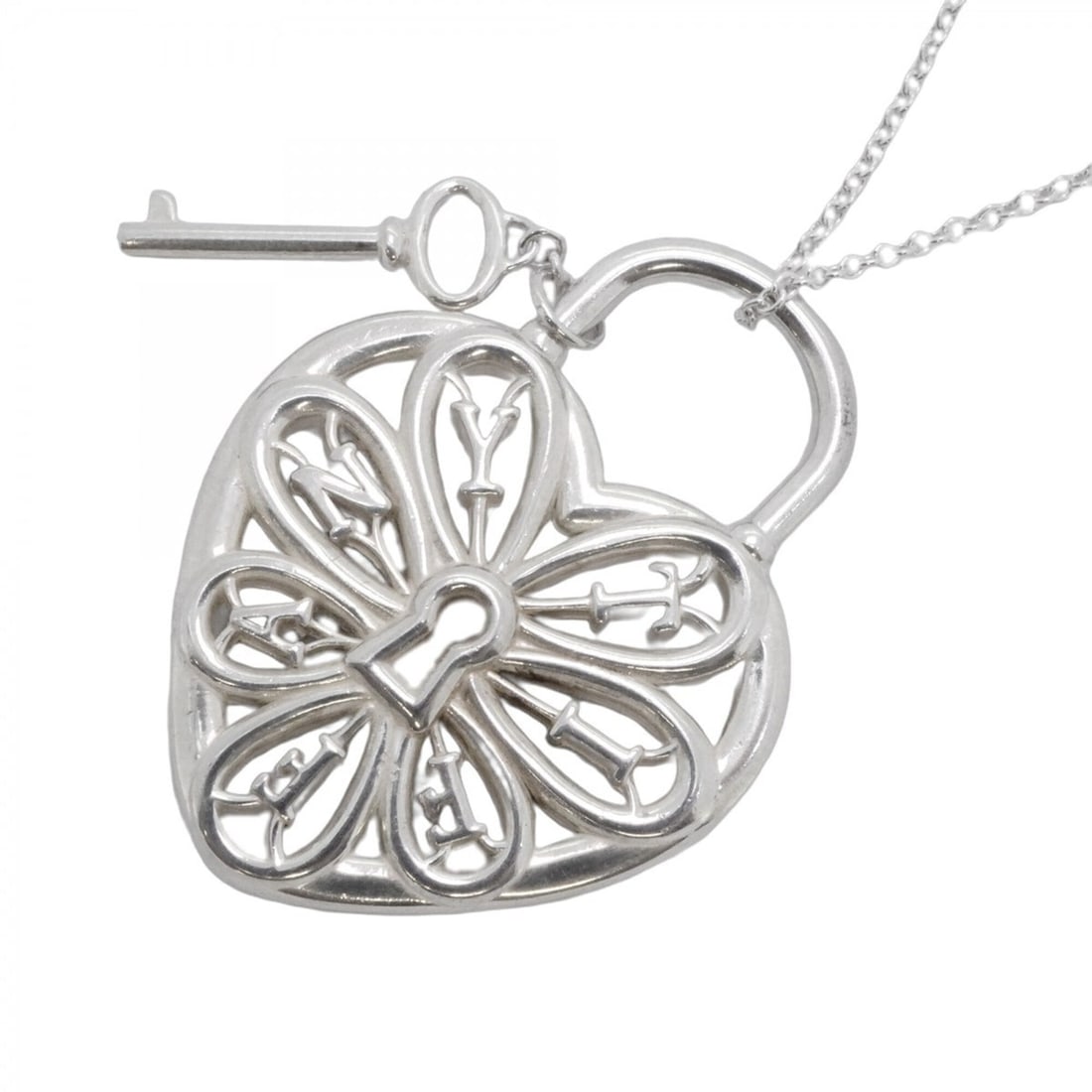 Tiffany & Co. Filigree Heart Key Necklace, Sterling Silver 925, Women's: --- Catalog ---Category: SizePendant Size: 29.3mm x 22.4mm / 1.15'' x 0.88''Neck Circumference: 46 cm / 18.11''Category: DesignGender: WomenMaterial: Silver 925Necklace Type: NecklaceCategory: General