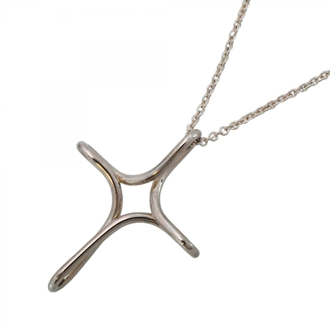 Tiffany & Co. Cross Necklace, Sterling Silver 925, Women's: --- Catalog ---Category: SizePendant Size: 36.7mm x 28.3mm / 1.44'' x 1.11''Neck Circumference: 46 cm / 18.11''Category: DesignGender: WomenMaterial: Silver 925Necklace Type: NecklaceCategory: General
