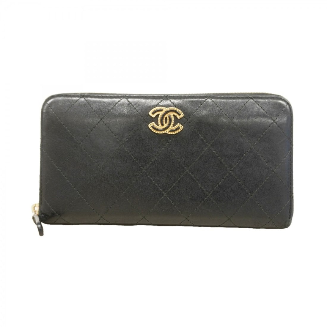 Chanel long wallet, Matelassé lambskin, black, women's.: --- Catalog ---Category: SizeSize (HxWxD): 10cm x 19cm x 2cm / 3.93'' x 7.48'' x 0.78''Category: DesignType: Long wallet (bi-fold)Color: BlackGender: WomenMaterial: Leather Leather/Fur Type: LambskinC