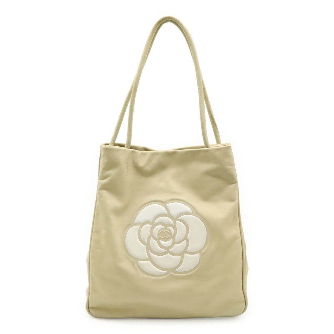 CHANEL Camellia Tote Bag Shoulder Leather Beige White A20856: --- Catalog ---Category: SizeSize (HxWxD): 33.5cm x 29cm x 11.5cm / 13.18'' x 11.41'' x 4.52''Category: DesignType: Shoulder bag, Tote bagColor: Beige, WhiteGender: WomenMaterial: Leather Category: Ge