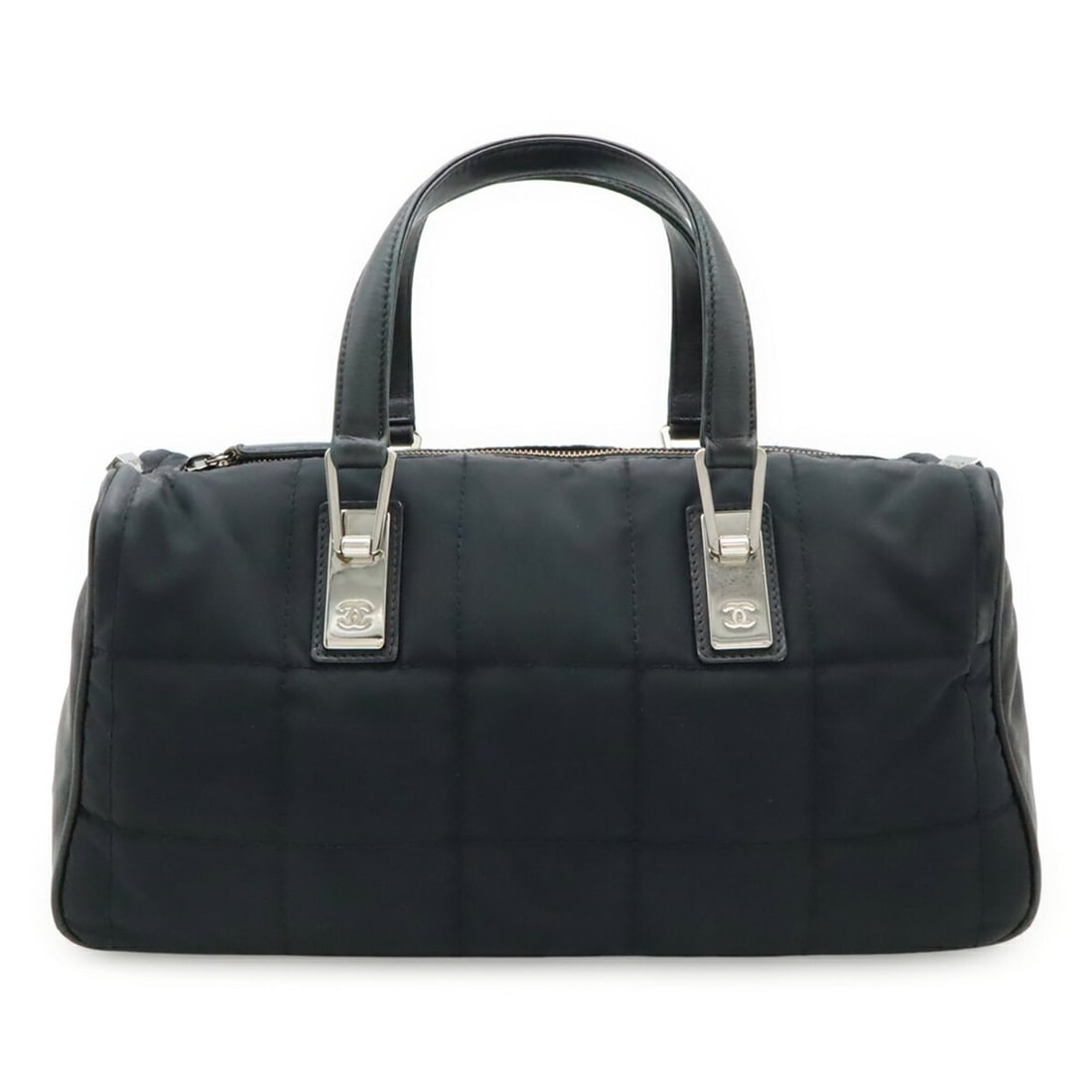 CHANEL Chocolate Bar Handbag, Nylon, Lambskin Leather, Black: --- Catalog ---Category: SizeSize (HxWxD): 22cm x 37cm x 11cm / 8.66'' x 14.56'' x 4.33''Category: DesignType: HandbagColor: BlackGender: Women,MenMaterial: Nylon , Leather Leather/Fur Type: LambskinC