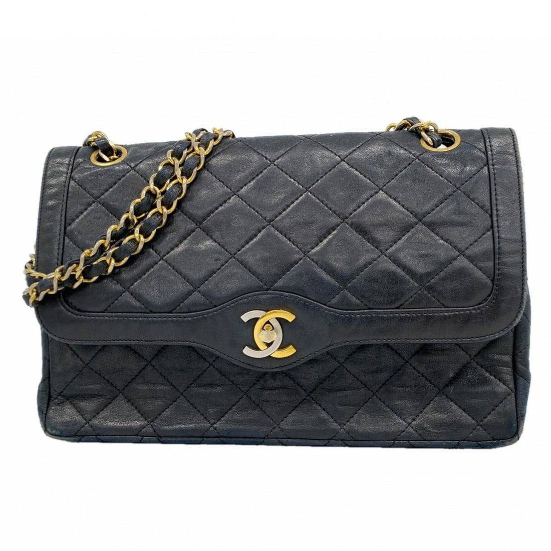 Chanel Matelassé Shoulder Bag, Paris Limited Edition, Double Flap, Chain, Lambskin, Black Gold,: --- Catalog ---Category: SizeSize (HxWxD): 17cm x 26cm x 6.5cm / 6.69'' x 10.23'' x 2.55''Category: DesignType: Shoulder bagColor: BlackGender: WomenMaterial: Leather Hardware Color: Gold, SilverLeath