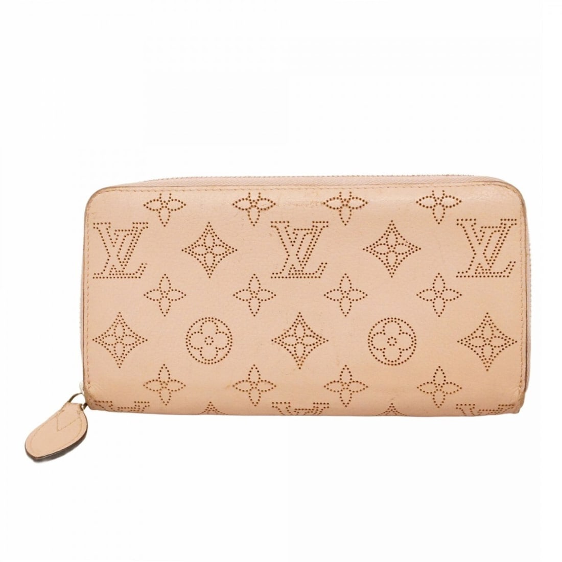 Louis Vuitton Mahina Zippy Wallet M61868 Magnolia (Women's): --- Catalog ---Category: SizeSize (HxWxD): 10.5cm x 19.5cm x 2.5cm / 4.13'' x 7.67'' x 0.98''Category: DesignType: Long wallet (bi-fold)Color: MagnoliaGender: WomenCategory: GeneralMPN: M61868Brand: L