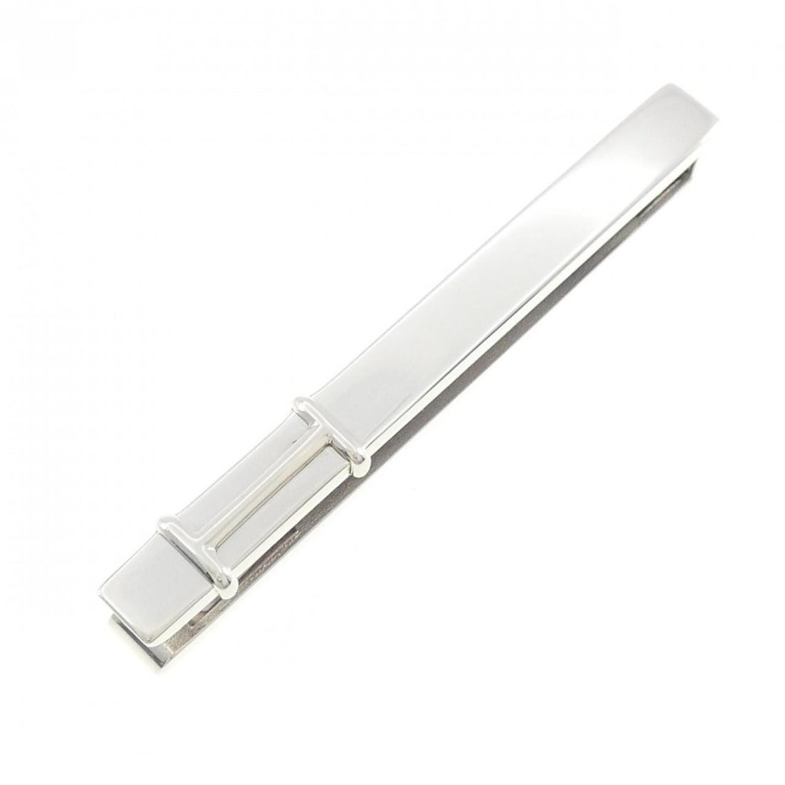 Hermes 925 Money Clip: --- Catalog ---Category: SizeSize (HxWxD): 7.60mm x 6.01cm / 0.29'' x 2.36''Category: DesignType: Money clipColor: SilverGender: WomenMaterial: Silver 925 Category: GeneralBrand: Hermes--- Item List