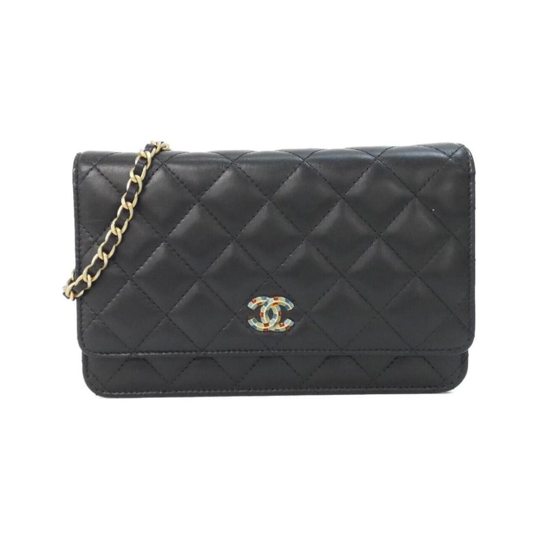 Chanel AP0529 Wallet Chain: --- Catalog ---Category: SizeSize (HxWxD): 12cm x 19cm x 4cm / 4.72'' x 7.48'' x 1.57''Category: DesignType: Chain/Shoulder walletColor: BlackGender: WomenMaterial: Leather Leather/Fur Type: LambskinC