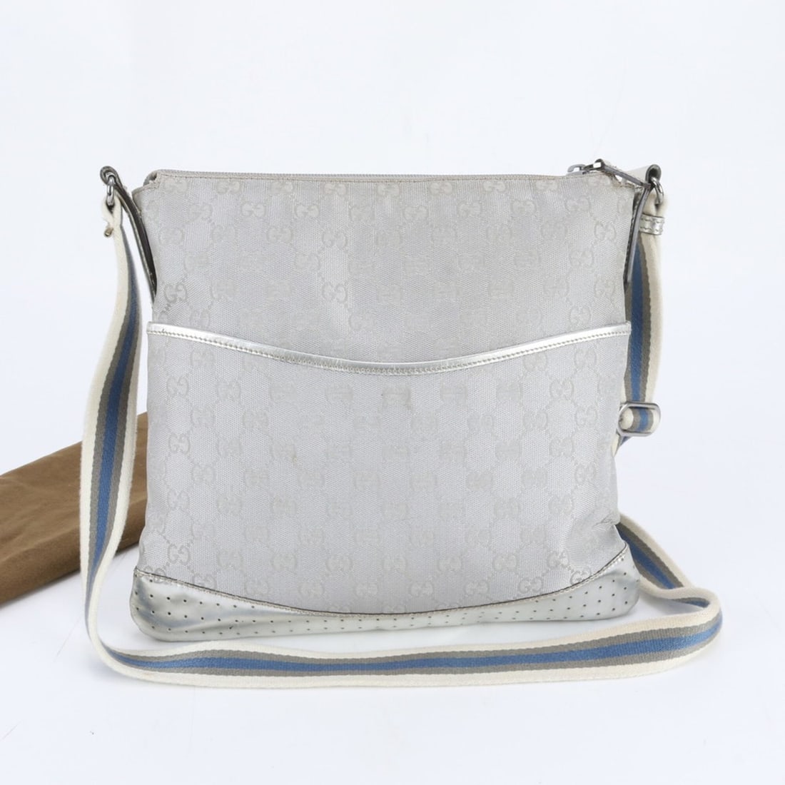 Gucci GG Canvas 145857 Leather Shoulder Bag, Crossbody Silver Handbag, Tote Women's: --- Catalog ---Category: SizeSize (HxWxD): 27cm x 31cm x 2cm / 10.62'' x 12.2'' x 0.78''Category: DesignType: Handbag, Shoulder bag, Tote bagColor: SilverGender: WomenMaterial: Leather , Canvas Catego