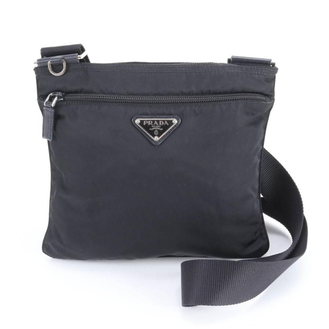 Prada Tessuto Nylon Triangle Logo Leather Shoulder Bag, Crossbody Messenger Black, Men's: --- Catalog ---Category: SizeSize (HxWxD): 22cm x 23cm x 3cm / 8.66'' x 9.05'' x 1.18''Category: DesignType: Shoulder bagColor: BlackGender: MenMaterial: Nylon , Leather Category: GeneralBrand: PradaC
