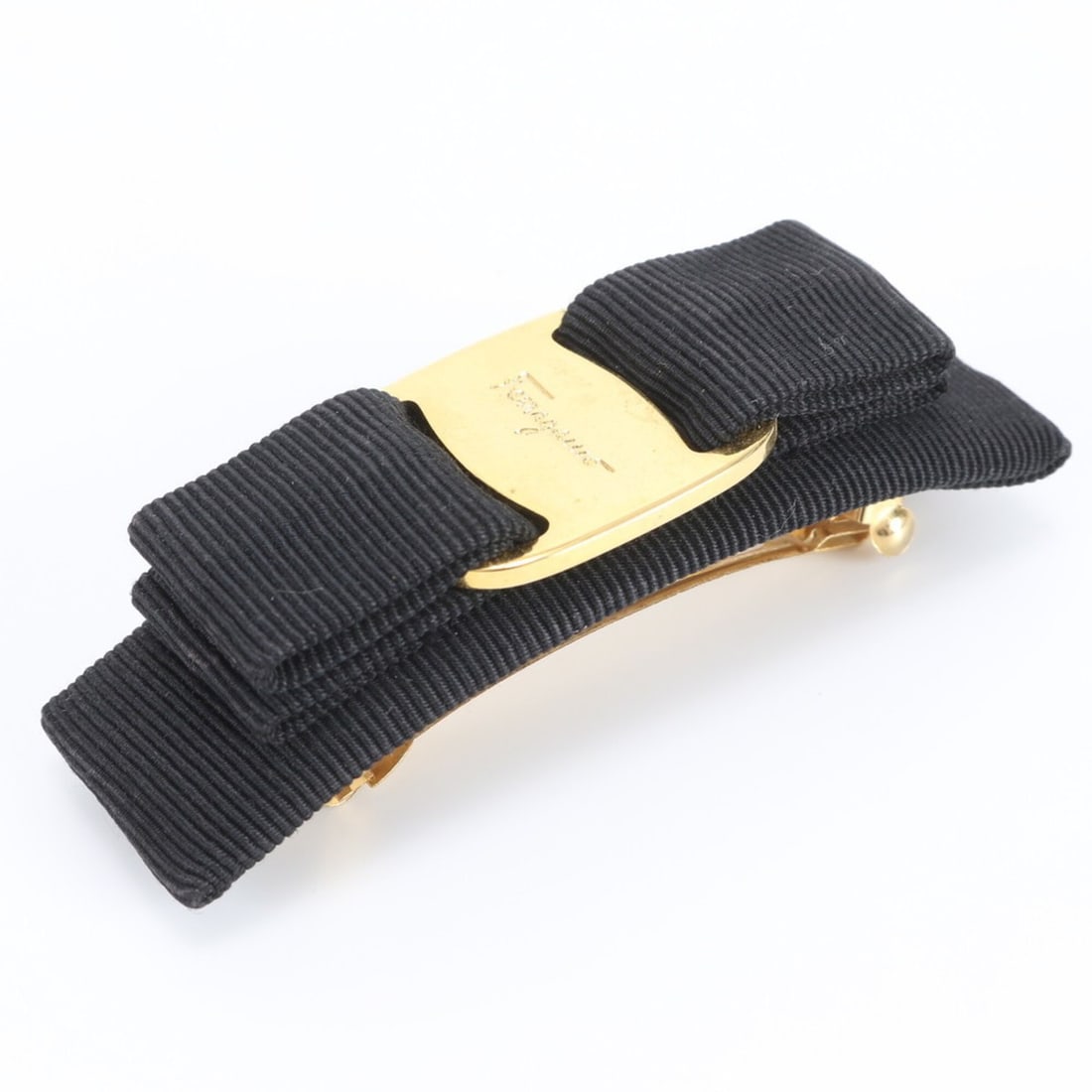 Salvatore Ferragamo Vara Ribbon Barrette, Black and Gold, Hair Accessory for Women: --- Catalog ---Category: SizeSize (LxW): 3cm x 9.5cm / 1.18'' x 3.74''Category: DesignType: BarretteColor: BlackGender: WomenCategory: GeneralBrand: Salvatore Ferragamo--- Item List ---Section: Condit