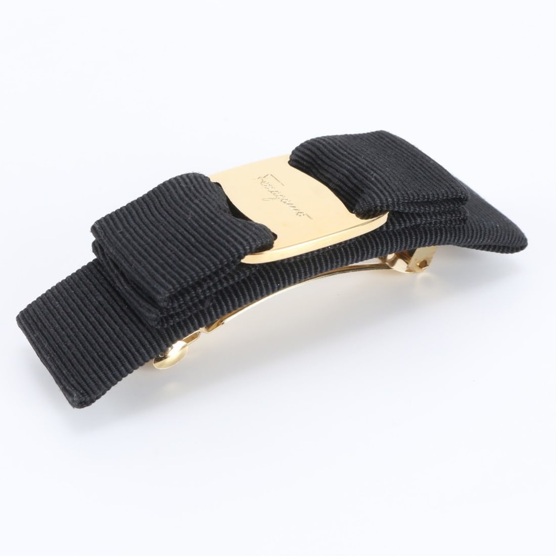 Salvatore Ferragamo Vara Ribbon Barrette, Black and Gold, Hair Accessory for Women: --- Catalog ---Category: SizeSize (LxW): 3cm x 9cm / 1.18'' x 3.54''Category: DesignType: BarretteColor: BlackGender: WomenCategory: GeneralBrand: Salvatore Ferragamo--- Item List ---Section: Conditio