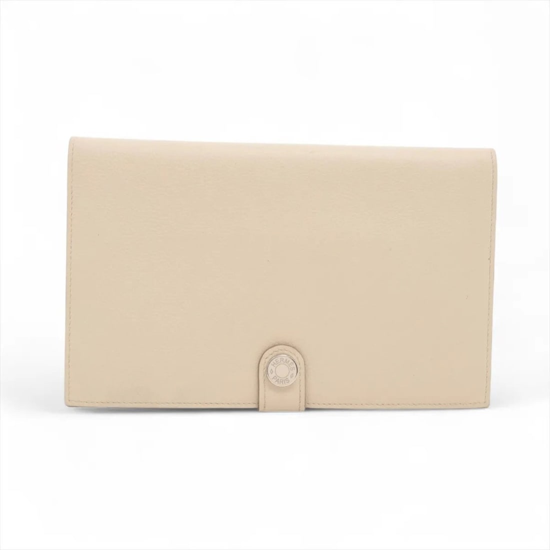 Hermes W stamp R.M.S Tutan Man Evercolor Leather Long Wallet for Men: --- Catalog ---Category: SizeSize (HxWxD): 12cm x 20cm x 1.5cm / 4.72'' x 7.87'' x 0.59''Category: DesignType: Long wallet (bi-fold)Color: BeigeGender: MenMaterial: Leather Category: GeneralBrand: