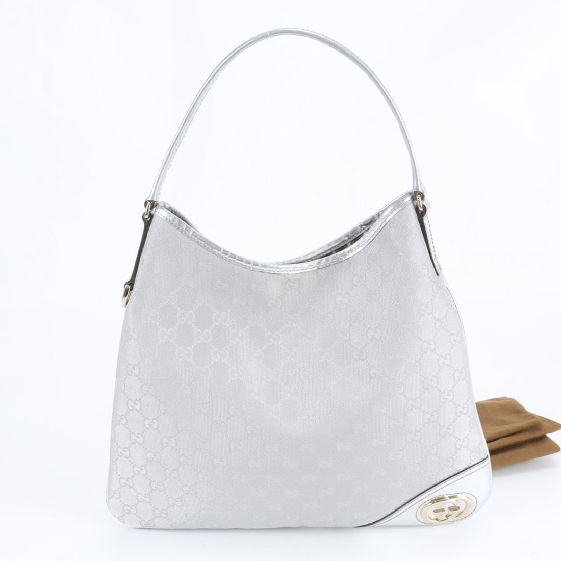Gucci GG Canvas New Brit 169947 Leather Shoulder Bag, Silver, Women's: --- Catalog ---Category: SizeSize (HxWxD): 30cm x 35cm x 2cm / 11.81'' x 13.77'' x 0.78''Category: DesignType: Shoulder bagGender: WomenMaterial: Leather Category: GeneralMPN: 169947Brand: