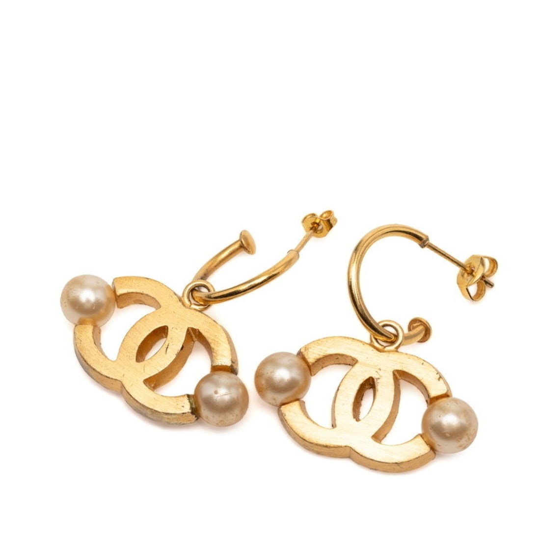Chanel Coco Mark Earrings 02A Gold Plated Faux Pearl Women's CHANEL: --- Catalog ---Category: SizeSize (HxWxD): 14.40mm x 27.60mm / 0.57'' x 1.09''Category: DesignType: Stud earringsColor: GoldGender: WomenCategory: GeneralBrand: Chanel--- Item List ---Section: Conditi