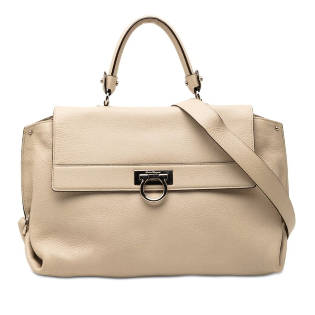 Salvatore Ferragamo Gancini Handbag Shoulder Bag 2-Way Ivory Leather Women's: --- Catalog ---Category: SizeSize (HxWxD): 22cm x 44cm x 15cm / 8.66'' x 17.32'' x 5.9''Category: DesignType: Handbag, Shoulder bagColor: IvoryGender: WomenMaterial: Leather Category: GeneralBrand: Sa