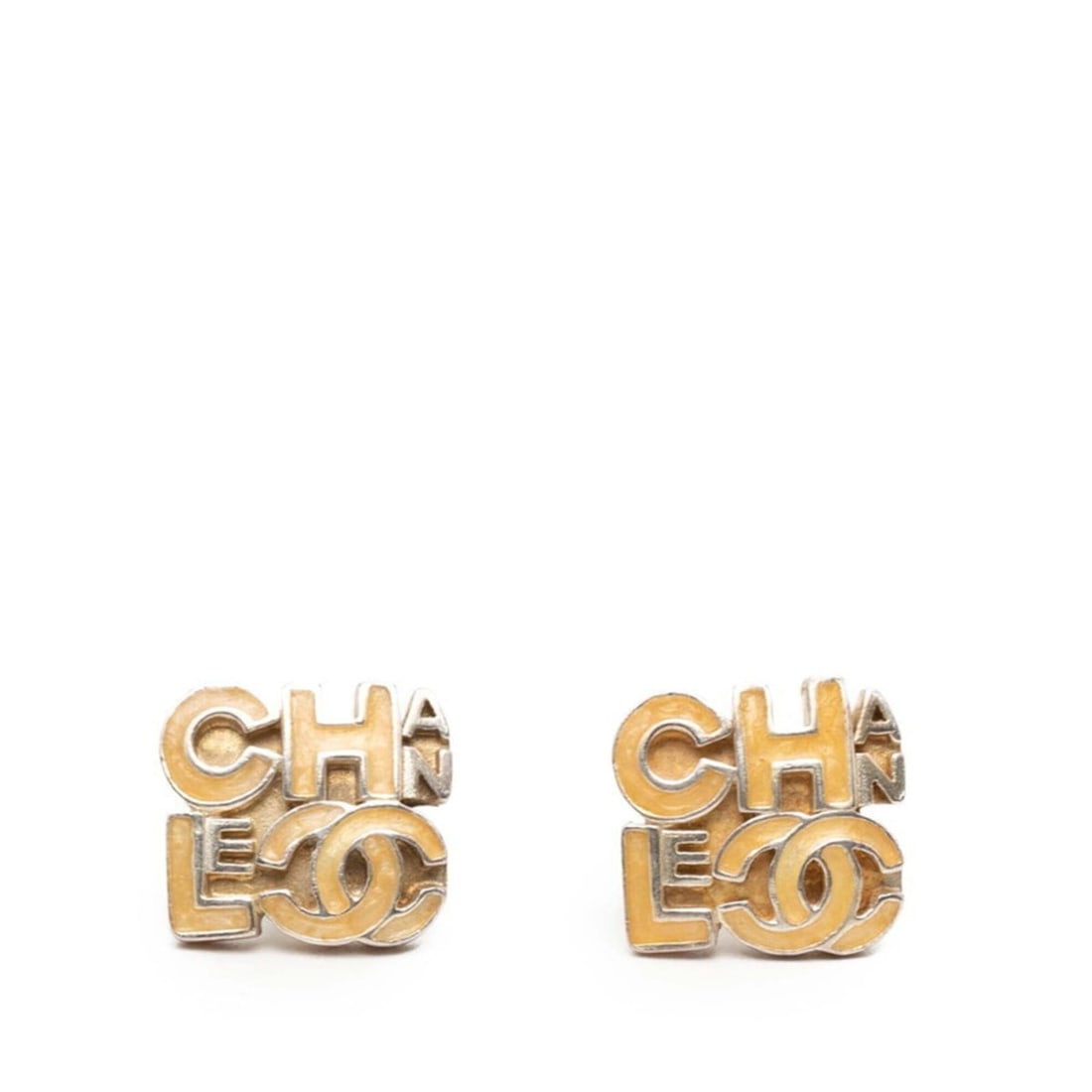 Chanel Coco Mark Logo Earrings, 00T Engraving, Silver Metal, Women's CHANEL: --- Catalog ---Category: SizeSize (HxWxD): 15.10mm x 16.60mm / 0.59'' x 0.65''Category: DesignType: Clip earringsColor: SilverGender: WomenMaterial: MetalCategory: GeneralBrand: Chanel--- Item List --