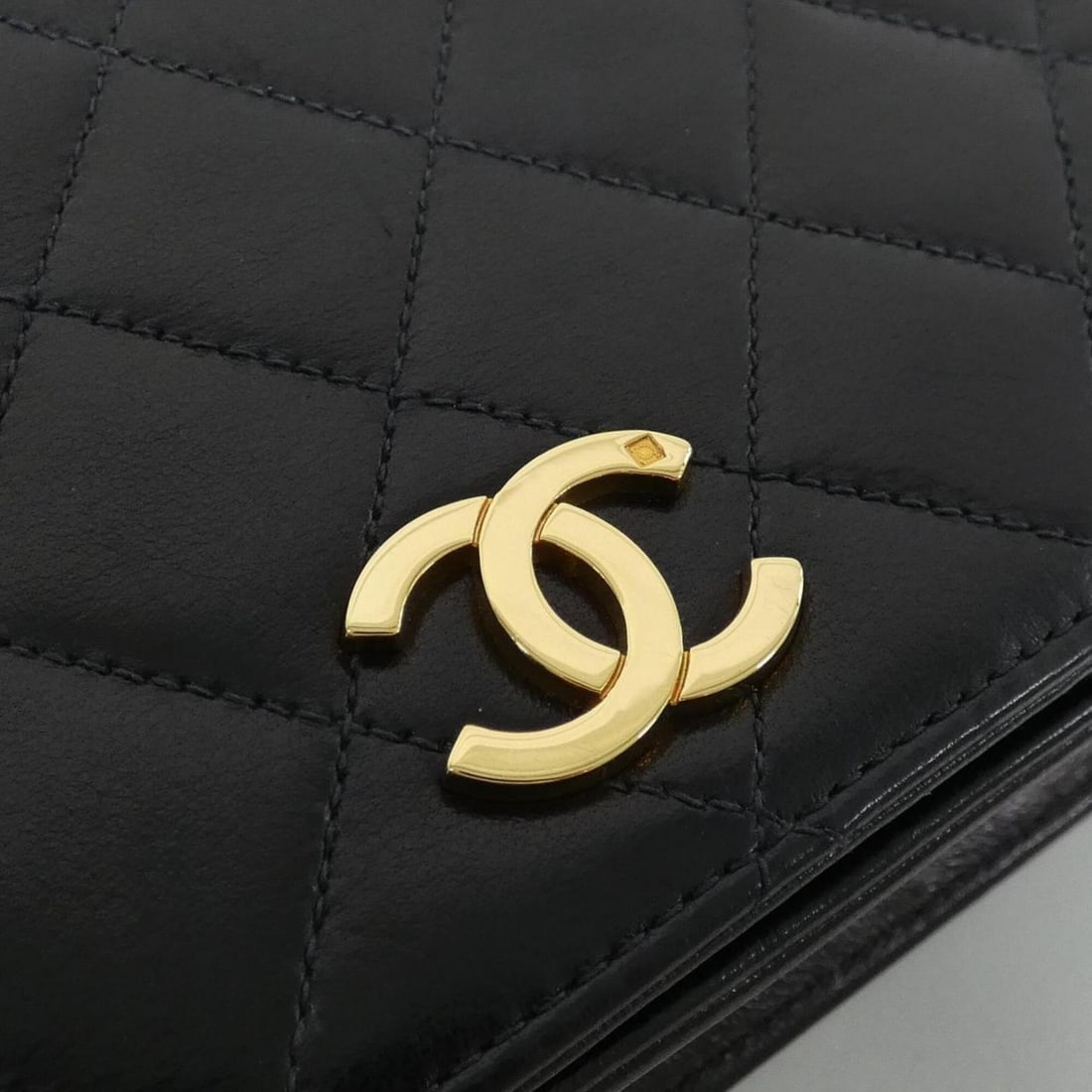 Chanel 03568 Shoulder Bag - 5