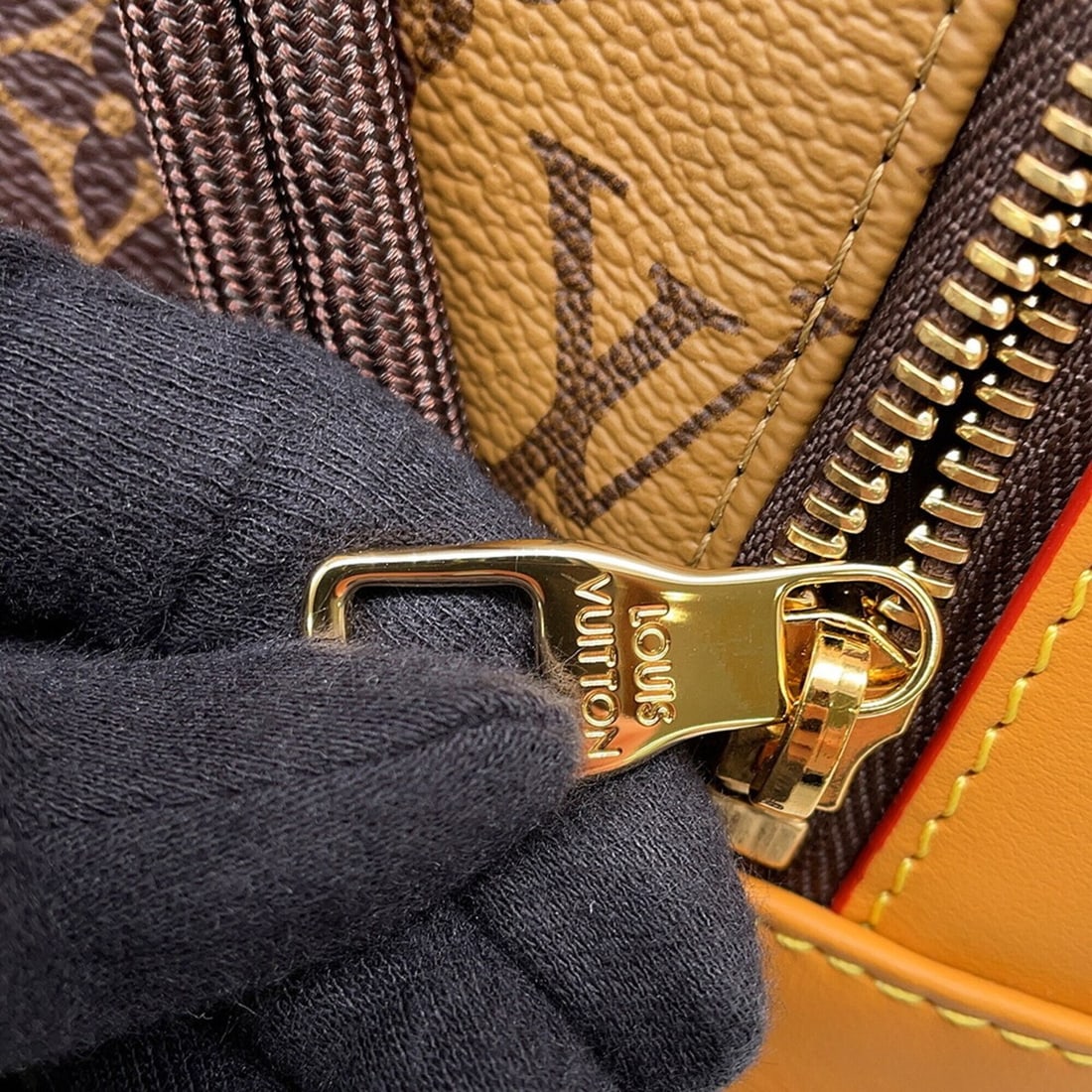 Louis Vuitton Vernis Multicles M90343 Key Case - 12