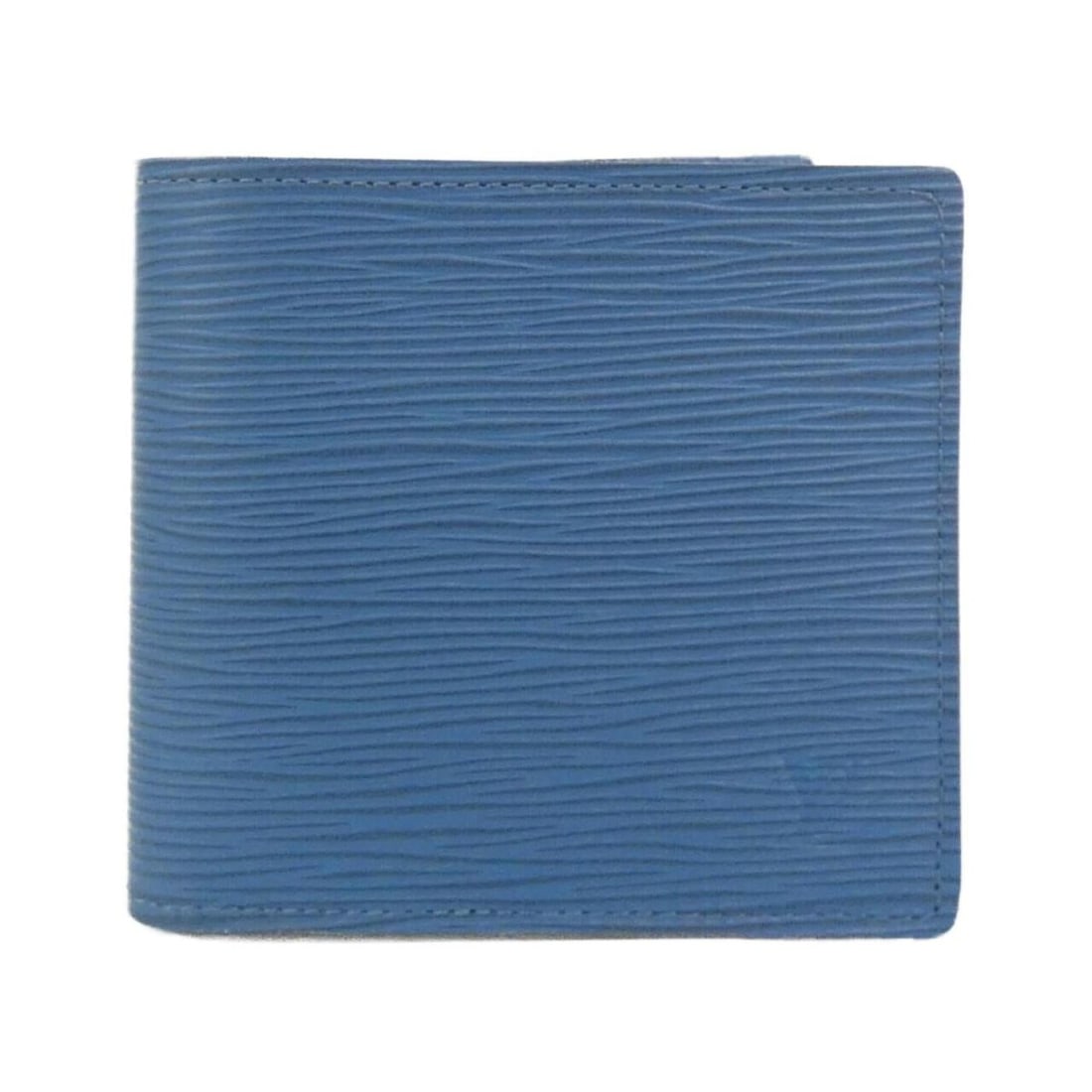 Louis Vuitton Epi Portefeuille Marco M60613 Wallet: --- Catalog ---Category: SizeSize (HxWxD): 10cm x 10cm x 3cm / 3.93'' x 3.93'' x 1.18''Category: DesignType: Wallet (bi-fold)Color: Bleu celesteGender: Men,WomenMaterial: Leather Leather/Fur Type: