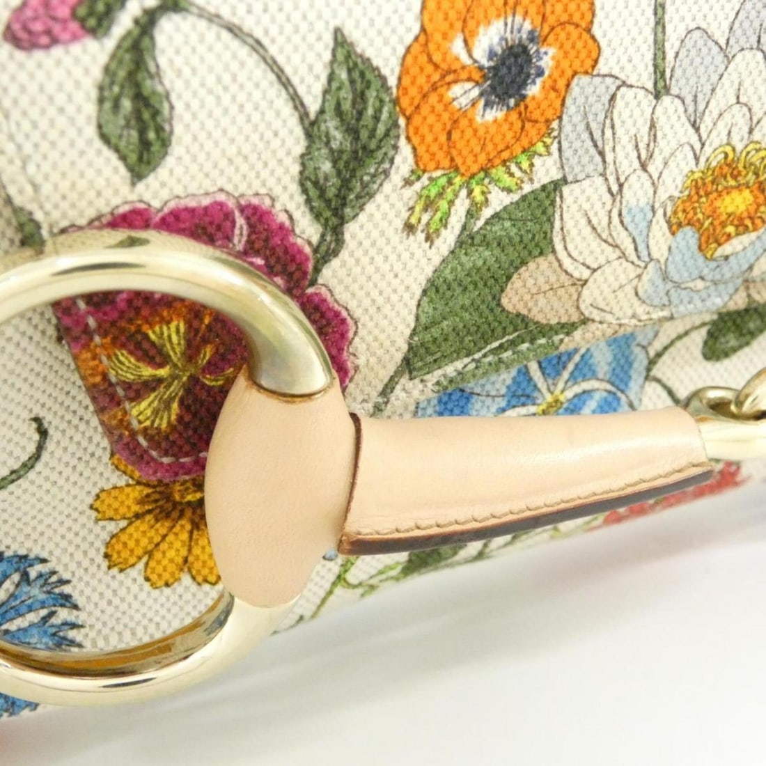 Gucci 131470 Shoulder Bag - 4