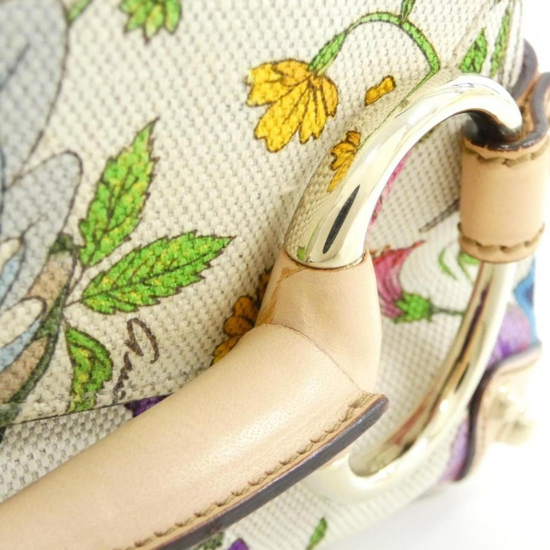 Gucci 131470 Shoulder Bag - 5