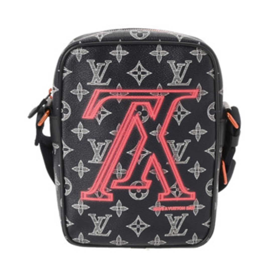 LOUIS VUITTON Louis Vuitton Monogram Ink Danube PM Blue Marine Corail M43678 Men's Women's Canvas: --- Catalog ---Category: SizeSize (HxWxD): 21cm x 15.5cm x 6.5cm / 8.26'' x 6.1'' x 2.55''Category: DesignType: Shoulder bagColor: CorailGender: Men,WomenMaterial: Monogram Category: GeneralMPN: M4367