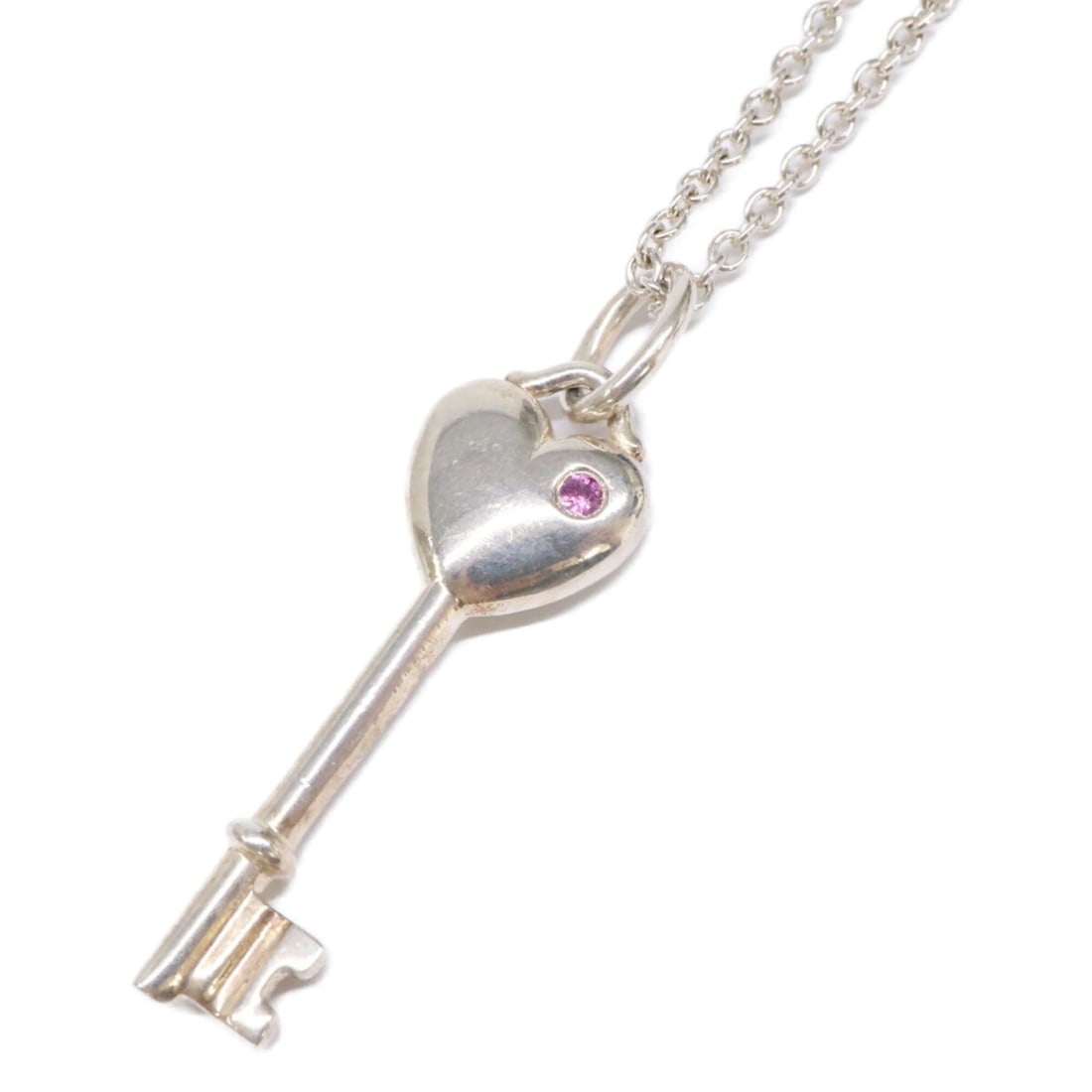 TIFFANY&Co. Tiffany & Co. 925 Elsa Peretti 1P Pink Sapphire Heart Key Pendant Necklace, Silver,: --- Catalog ---Category: SizePendant Size: 30mm / 1.18''Neck Circumference: 41 cm / 16.14''Category: DesignColor: SilverStone: SapphireGender: WomenMaterial: Silver 925Necklace Type: Pendant necklaceC