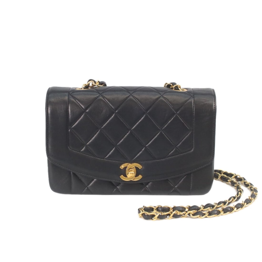 CHANEL A01164 Black Matelassé Lambskin Gold Hardware Diana 22 Shoulder Bag for Women: --- Catalog ---Category: SizeSize (HxWxD): 14cm x 22cm x 7cm / 5.51'' x 8.66'' x 2.75''Category: DesignType: Shoulder bagColor: BlackGender: WomenMaterial: Leather Hardware Color: GoldLeather/Fur Type