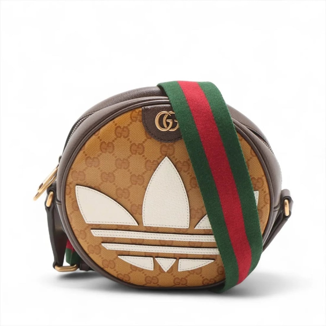 Gucci x Adidas Collaboration GG Crystal Leather Shoulder Bag, Crossbody Bag for Women: --- Catalog ---Category: SizeSize (HxWxD): 21cm x 21cm x 6.5cm / 8.26'' x 8.26'' x 2.55''Category: DesignType: Shoulder bagColor: BrownGender: WomenMaterial: Leather , Coated canvas Category: GeneralB