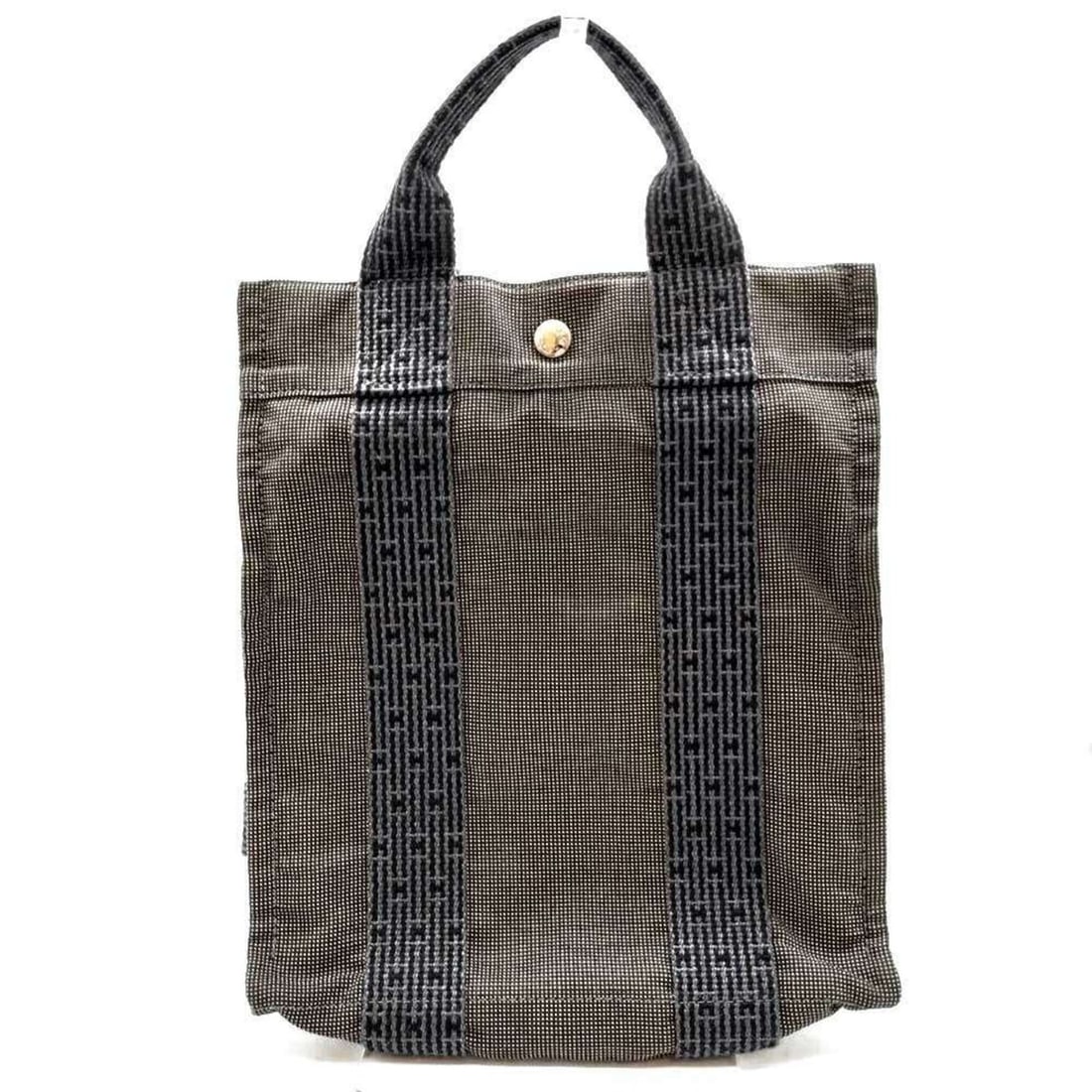 Hermes Herline Sac Ad PM Backpack, Rucksack, Gray Canvas, Women's HERMES: --- Catalog ---Category: SizeWeight: 540g / 1.19lb.Size (HxWxD): 30cm x 25cm x 7cm / 11.81'' x 9.84'' x 2.75''Strap Length: 33cm / 12.99''Handle Length: 8cm / 3.14''Category: DesignType: BackpackColor