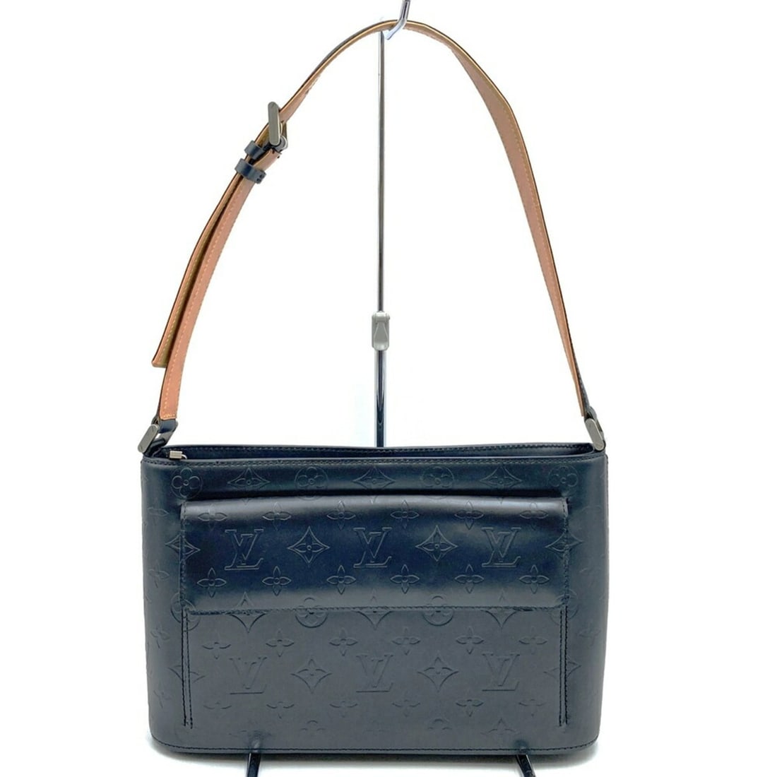 LOUIS VUITTON M55122 Alston Shoulder Bag Monogram Matte Women's: --- Catalog ---Category: SizeSize (HxWxD): 19cm x 30cm x 8cm / 7.48'' x 11.81'' x 3.14''Category: DesignType: Shoulder bagColor: BlackGender: WomenMaterial: Monogram Mat Category: GeneralMPN: M55122Br