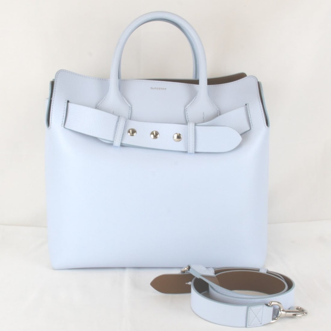 BURBERRY 2-way handbag, leather, pale blue, women's.: --- Catalog ---Category: SizeSize (HxWxD): 32cm x 36cm x 18cm / 12.59'' x 14.17'' x 7.08''Category: DesignType: HandbagColor: BlueGender: WomenMaterial: Leather Category: GeneralBrand: BurberryCountry
