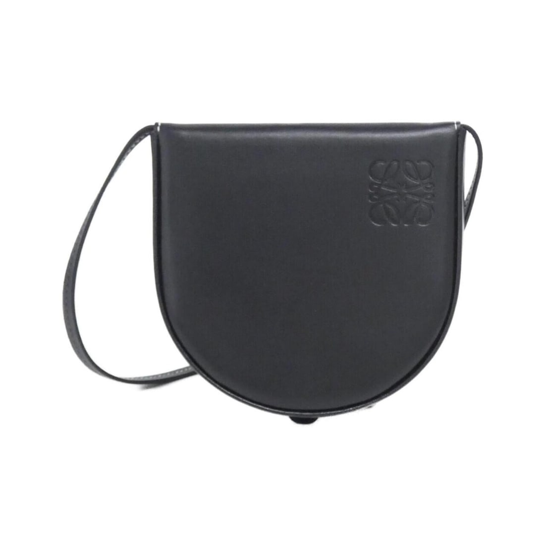 Loewe Heel Handbag Pouch Small 109 54 T14 Shoulder Bag: --- Catalog ---Category: SizeSize (HxWxD): 12cm x 12cm x 2cm / 4.72'' x 4.72'' x 0.78''Category: DesignType: Handbag, Shoulder bagColor: BlackGender: Women,MenMaterial: Leather Leather/Fur Type: