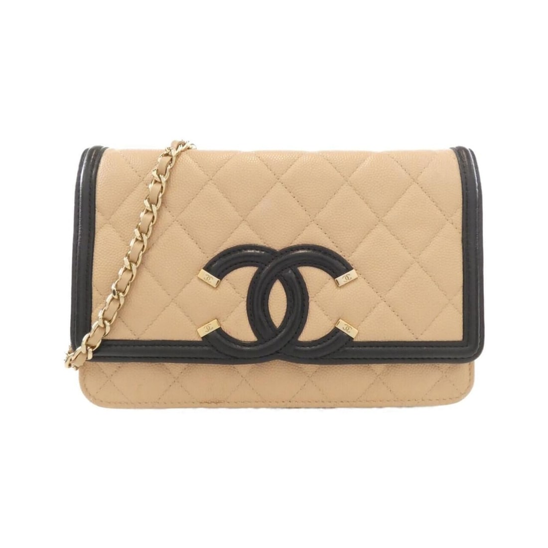Chanel 84451 Wallet Chain: --- Catalog ---Category: SizeSize (HxWxD): 12cm x 19cm x 3cm / 4.72'' x 7.48'' x 1.18''Category: DesignType: Chain/Shoulder walletColor: Beige, BlackGender: WomenMaterial: Grained Calfskin Category: