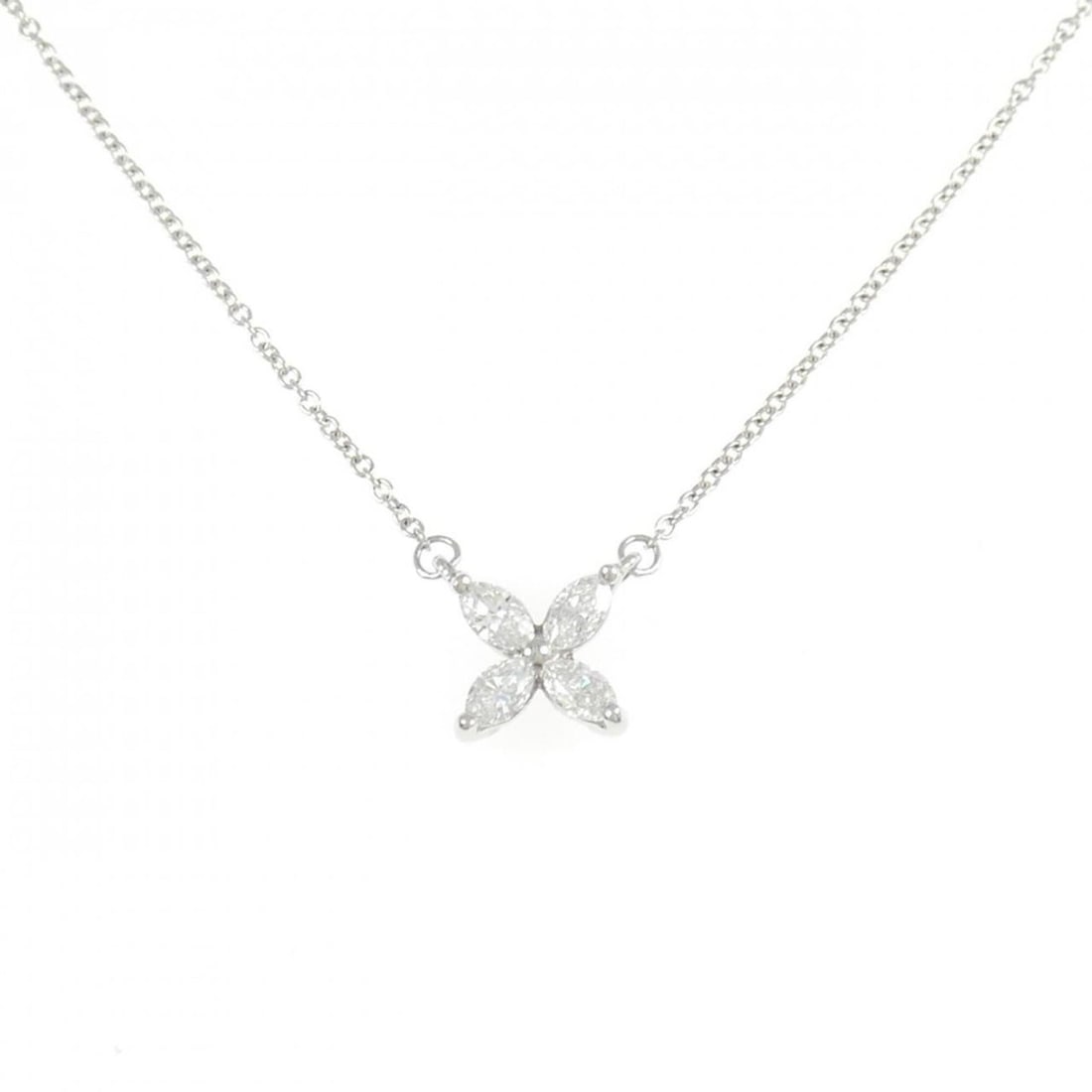 Tiffany Victoria Medium Necklace: --- Catalog ---Category: SizePendant Size: 8.4mm x 9.1mm / 0.33'' x 0.35''Neck Circumference: 42 cm / 16.53''Category: DesignColor: PlatinumGender: WomenMaterial: Platinum 950Pendant Type: PendantNeck