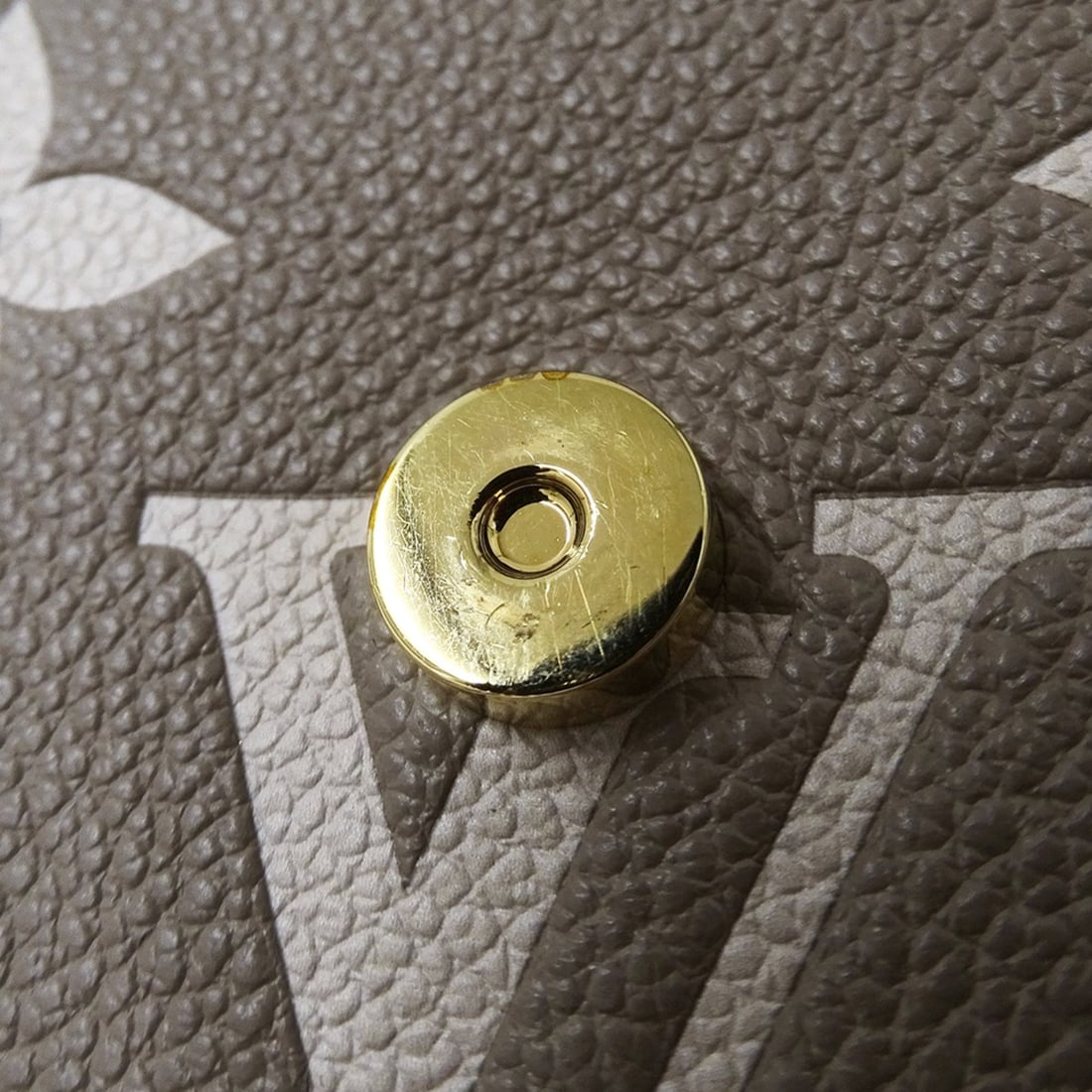 Louis Vuitton Trunk Earring (Single Earring) - 10