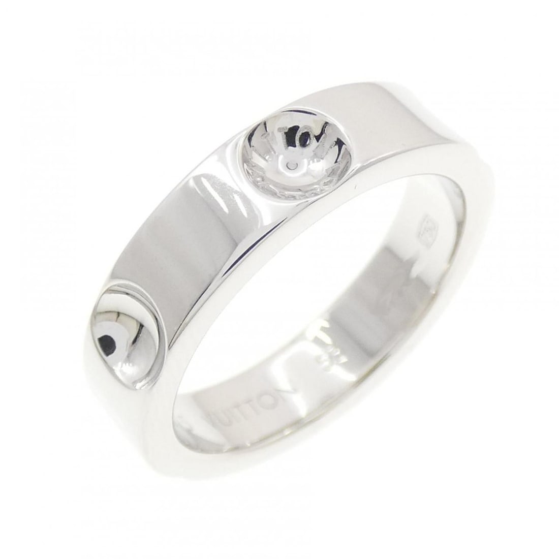Louis Vuitton Petite Bague Empreinte Ring: --- Catalog ---Category: SizeJP Size: 13US Size: 6.5Category: DesignType: Band ringGender: WomenMaterial: White gold (18K)Category: GeneralBrand: Louis Vuitton--- Item List ---Section: