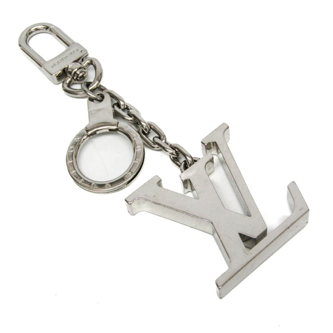 Louis Vuitton Initial Key Chain M65071 Keyring (Silver): --- Catalog ---Category: SizeWeight: 70g / 2.46oz.Size (HxWxD): 14cm x 4.5cm / 5.51'' x 1.77''Ring Diameter: 2.7cm / 1.06''Category: DesignType: KeyringColor: SilverGender: Men,WomenMaterial: MetalCat
