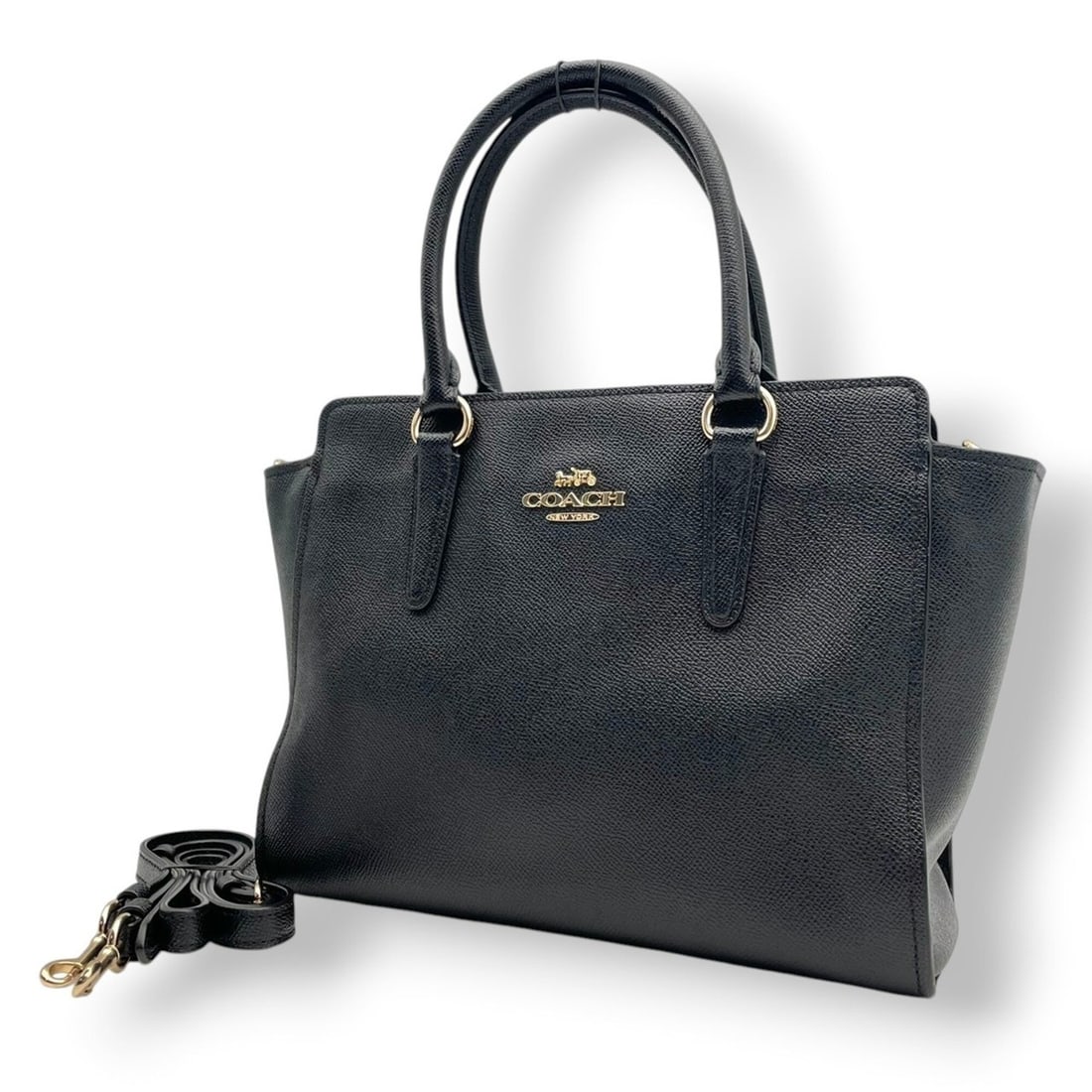 Coach Leah Satchel Shoulder Bag Handbag Leather Black F30555 Women's S80: --- Catalog ---Category: SizeSize (HxWxD): 22cm x 26cm x 11cm / 8.66'' x 10.23'' x 4.33''Category: DesignType: Handbag, Shoulder bagColor: BlackGender: WomenMaterial: Leather Category: GeneralMPN: F30