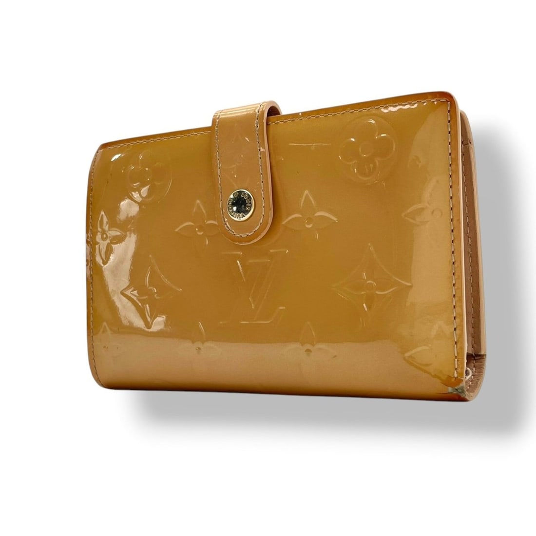Louis Vuitton LOUIS VUITTON Monogram Vernis Portefeuille Viennois Bi-fold Wallet Enamel Leather: --- Catalog ---Category: SizeSize (HxWxD): 9cm x 13.5cm x 3cm / 3.54'' x 5.31'' x 1.18''Category: DesignType: Wallet (bi-fold)Color: Pink, YellowGender: WomenMaterial: Leather Category: GeneralBrand: 