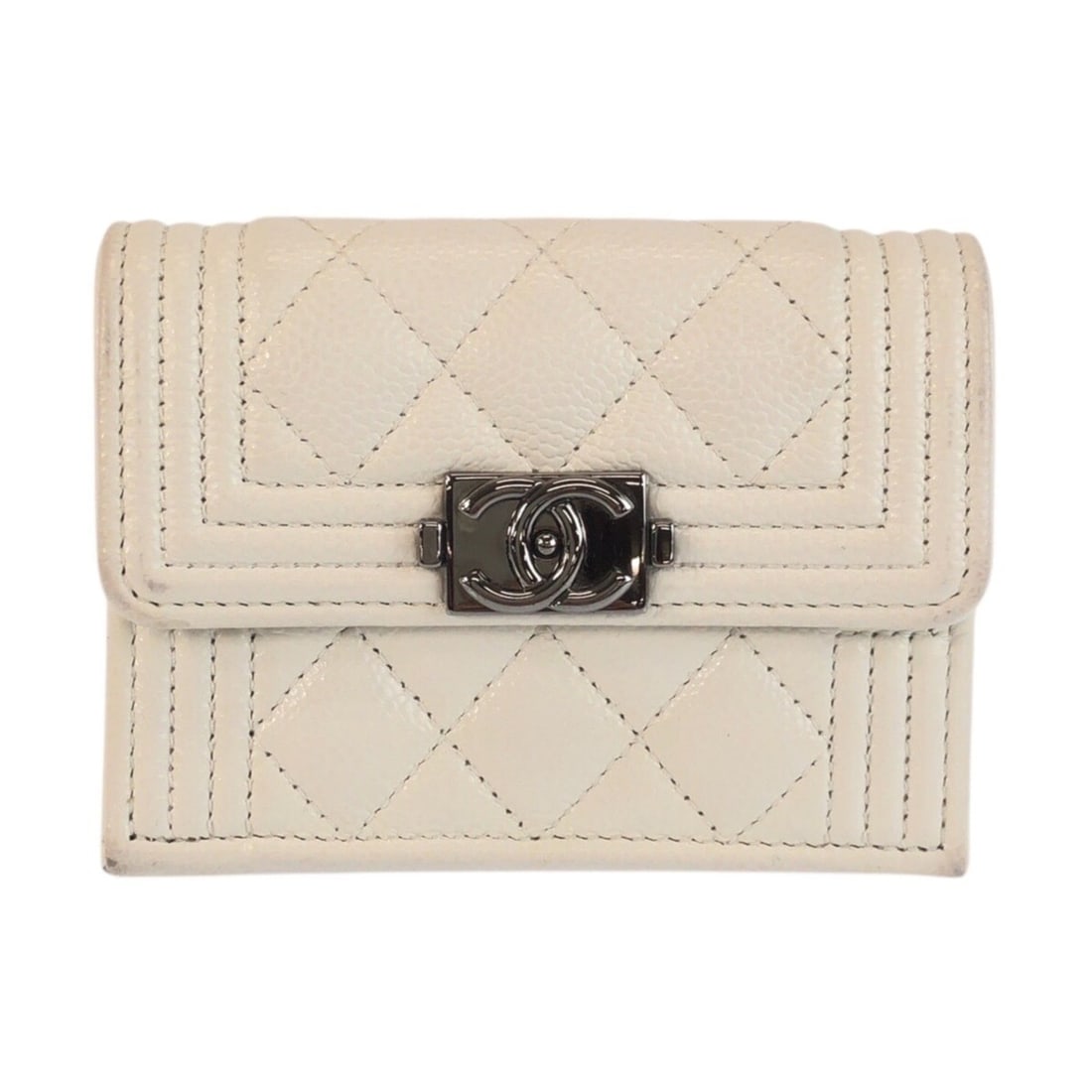 CHANEL Boy Chanel Coco Mark White Silver Hardware Leather Folding Wallet Compact for Women: --- Catalog ---Category: SizeSize (HxWxD): 8cm x 10cm x 4.5cm / 3.14'' x 3.93'' x 1.77''Category: DesignType: Wallet (tri-fold)Color: WhiteGender: WomenMaterial: Leather Category: GeneralBrand: