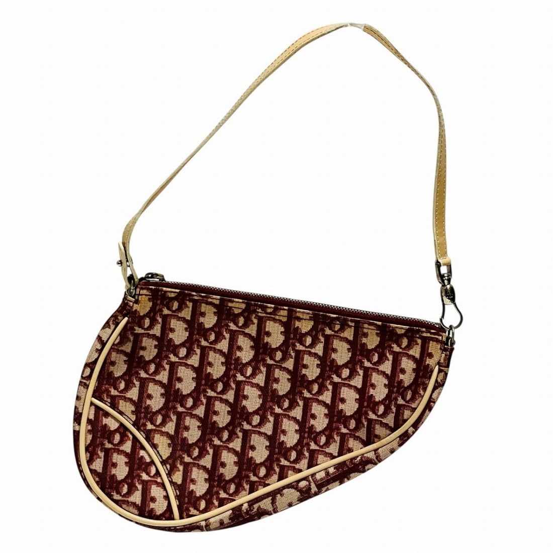 Christian Dior handbag, Trotter design, CR1011: --- Catalog ---Category: SizeSize (HxWxD): 14.5cm x 21cm x 3cm / 5.7'' x 8.26'' x 1.18''Category: DesignType: HandbagColor: Red colorGender: WomenMaterial: PVC Category: GeneralBrand: Christian Dior--