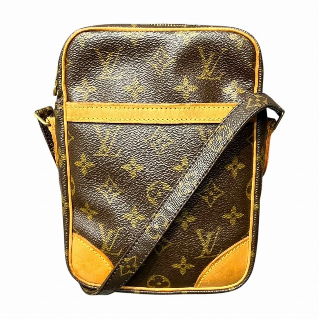 Louis Vuitton Danube Shoulder Bag, Monogram Canvas, M45266: --- Catalog ---Category: SizeSize (HxWxD): 21cm x 15cm x 5cm / 8.26'' x 5.9'' x 1.96''Category: DesignType: Shoulder bagColor: BrownGender: Men,WomenMaterial: Coated canvas Category: GeneralBrand: Lou