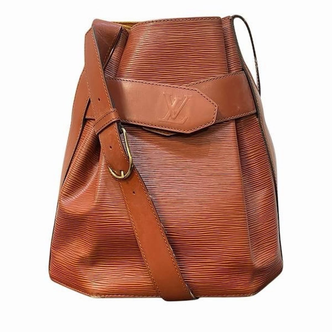 Louis Vuitton Sac Depaule PM Shoulder Bag, Epi Leather, M80203: --- Catalog ---Category: SizeSize (HxWxD): 29cm x 26cm x 14cm / 11.41'' x 10.23'' x 5.51''Category: DesignType: Shoulder bagColor: Kenyan brownGender: WomenMaterial: Leather Category: GeneralBrand: