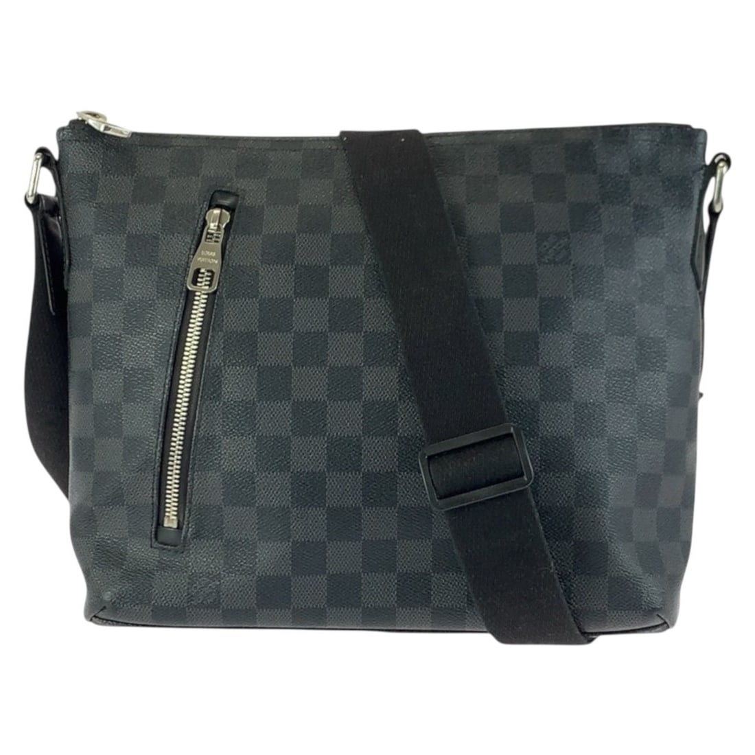 LOUIS VUITTON Damier Graphite Mick PM Black with Silver Hardware N41211 Shoulder Bag/Pouch for Men: --- Catalog ---Category: SizeSize (HxWxD): 25cm x 33cm x 8cm / 9.84'' x 12.99'' x 3.14''Category: DesignType: Shoulder bagColor: Black, Damier GraphiteGender: MenMaterial: Damier Graphite Category: Ge