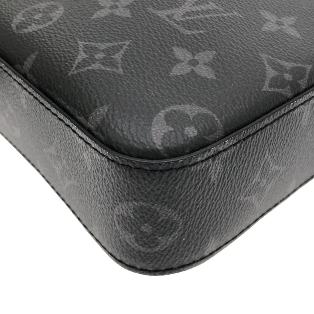 Louis Vuitton Monogram Eclipse Reverse Trio Messenger M69443 Shoulder Bag - 3