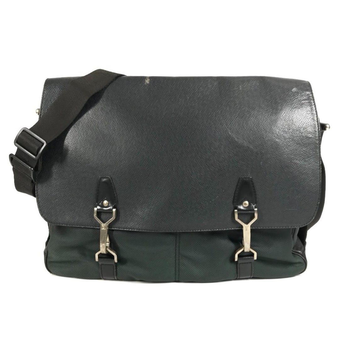 LOUIS VUITTON M30162 Taiga Delsu Crossbody Bag Flap Messenger Shoulder Leather Nylon Men's Women's: --- Catalog ---Category: SizeSize (HxWxD): 31cm x 39.5cm x 10cm / 12.2'' x 15.55'' x 3.93''Category: DesignType: Messenger bag, Shoulder bagColor: Ardoise, Black, KhakiGender: Men,Women,UnisexMaterial