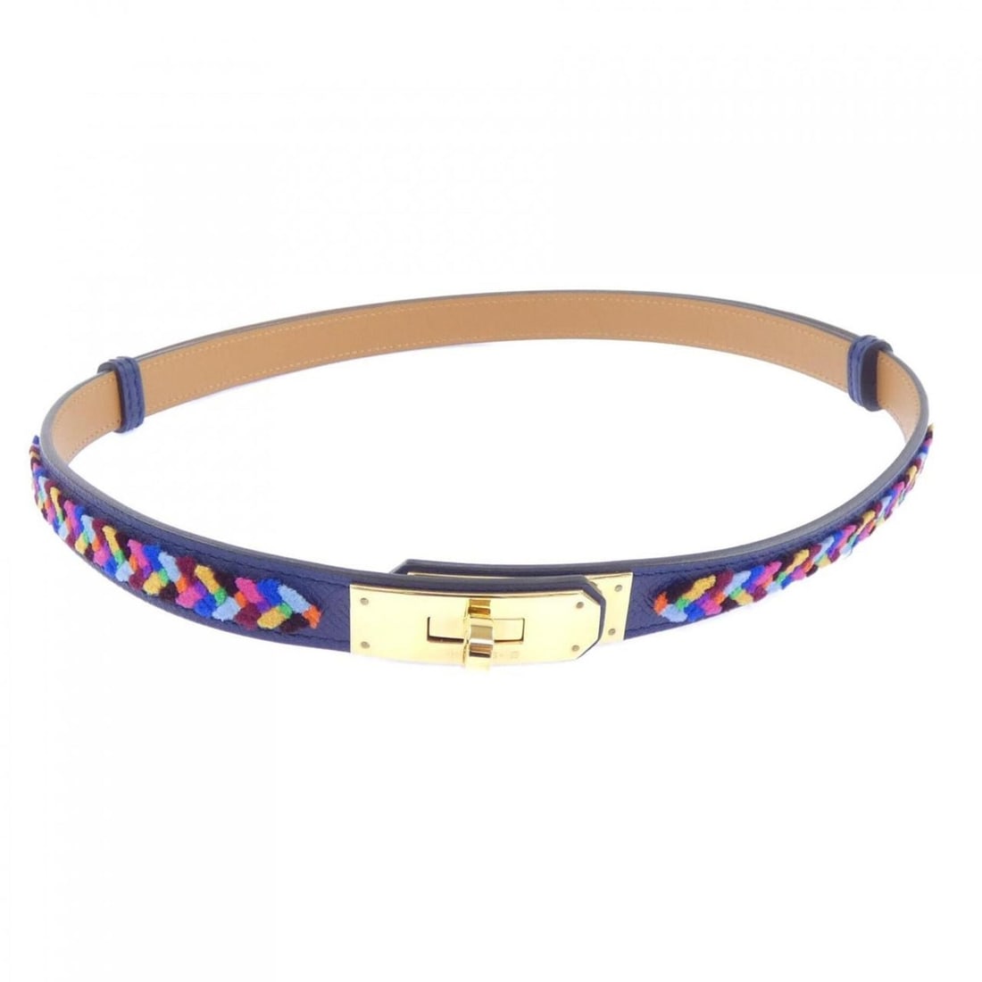 Hermes Kelly Velvet 18mm Belt: --- Catalog ---Category: SizeLength: 64cm - 101cm / 25.19'' - 39.76''Category: DesignType: Standard beltColor: NavyGender: WomenCategory: GeneralBrand: Hermes--- Item List ---Section: ConditionRanking