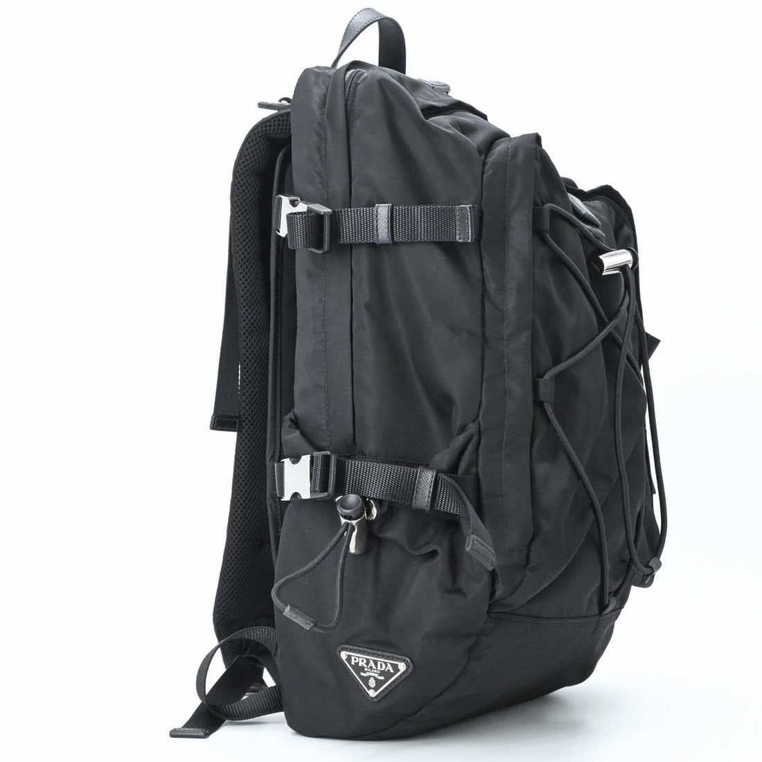 PRADA Tessuto Speedlock Nylon Backpack (Black): --- Catalog ---Category: SizeSize (HxWxD): 44cm x 29.5cm x 12cm / 17.32'' x 11.61'' x 4.72''Category: DesignType: BackpackColor: BlackGender: WomenMaterial: Nylon , Leather Category: GeneralBrand: Pra