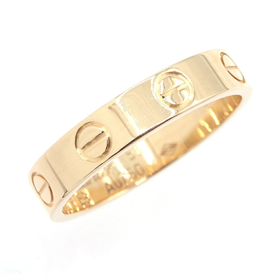 Cartier Love Ring Small Model CZR168 750 YG Size 50 with Screws LOVE Marriage: --- Catalog ---Category: SizeWidth: 3.6mm / 0.14''Weight: 3.1g / 0.1oz.US Size: 5.5Brand Size: 50Category: DesignType: Band ringGender: WomenMaterial: Yellow gold (18K)Category: GeneralLine: LoveBrand
