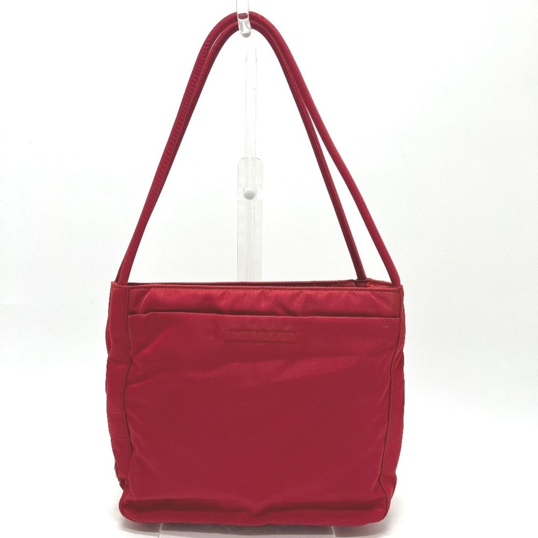 PRADA B8725 Logo Tote Bag Shoulder Triangle Plate Handbag Nylon Men's Women's Red: --- Catalog ---Category: SizeSize (HxWxD): 21.5cm x 23cm x 7cm / 8.46'' x 9.05'' x 2.75''Category: DesignType: Handbag, Tote bagColor: Red colorGender: Men,WomenMaterial: Nylon Category: GeneralMPN: B