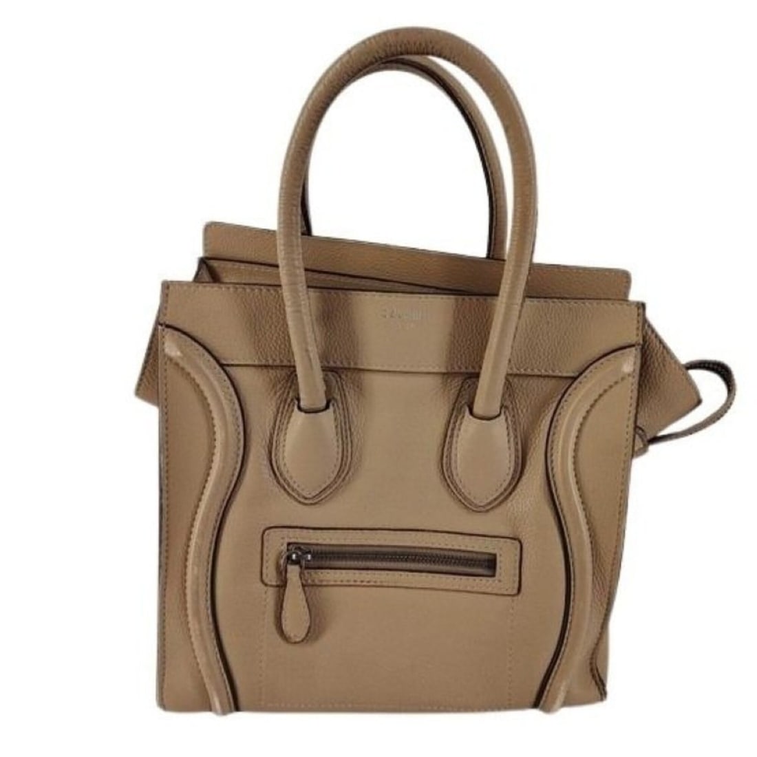 CELINE Celine Luggage Micro Shopper Handbag, Brown Leather, Women's: --- Catalog ---Category: SizeSize (HxWxD): 25cm x 26cm x 14cm / 9.84'' x 10.23'' x 5.51''Category: DesignType: Handbag, Tote bagColor: BrownGender: WomenMaterial: Leather Category: GeneralBrand: Celin